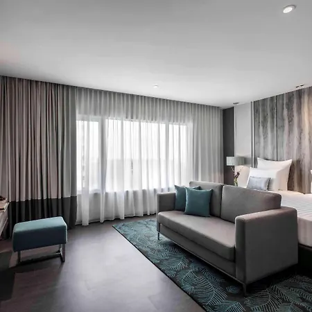 Pullman Miri Waterfront Hotel Exterior photo Deluxe Room