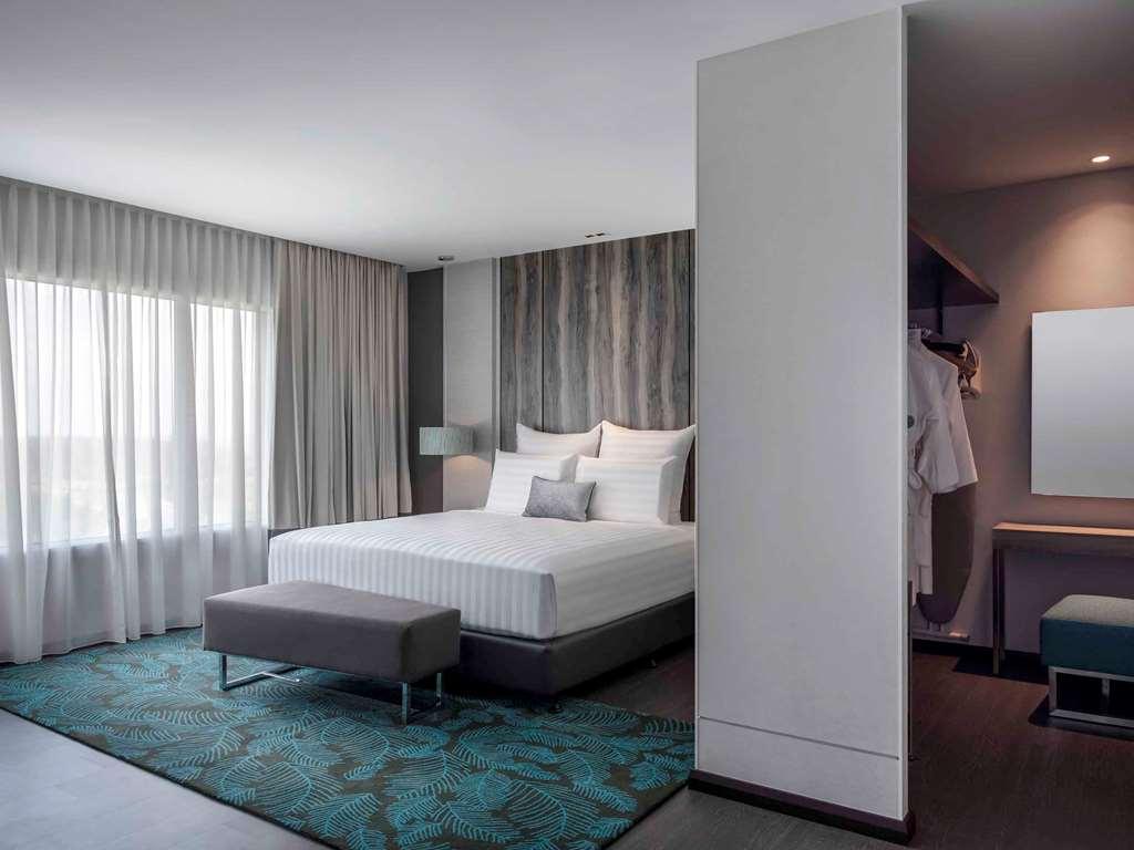Hotel Pullman Waterfront