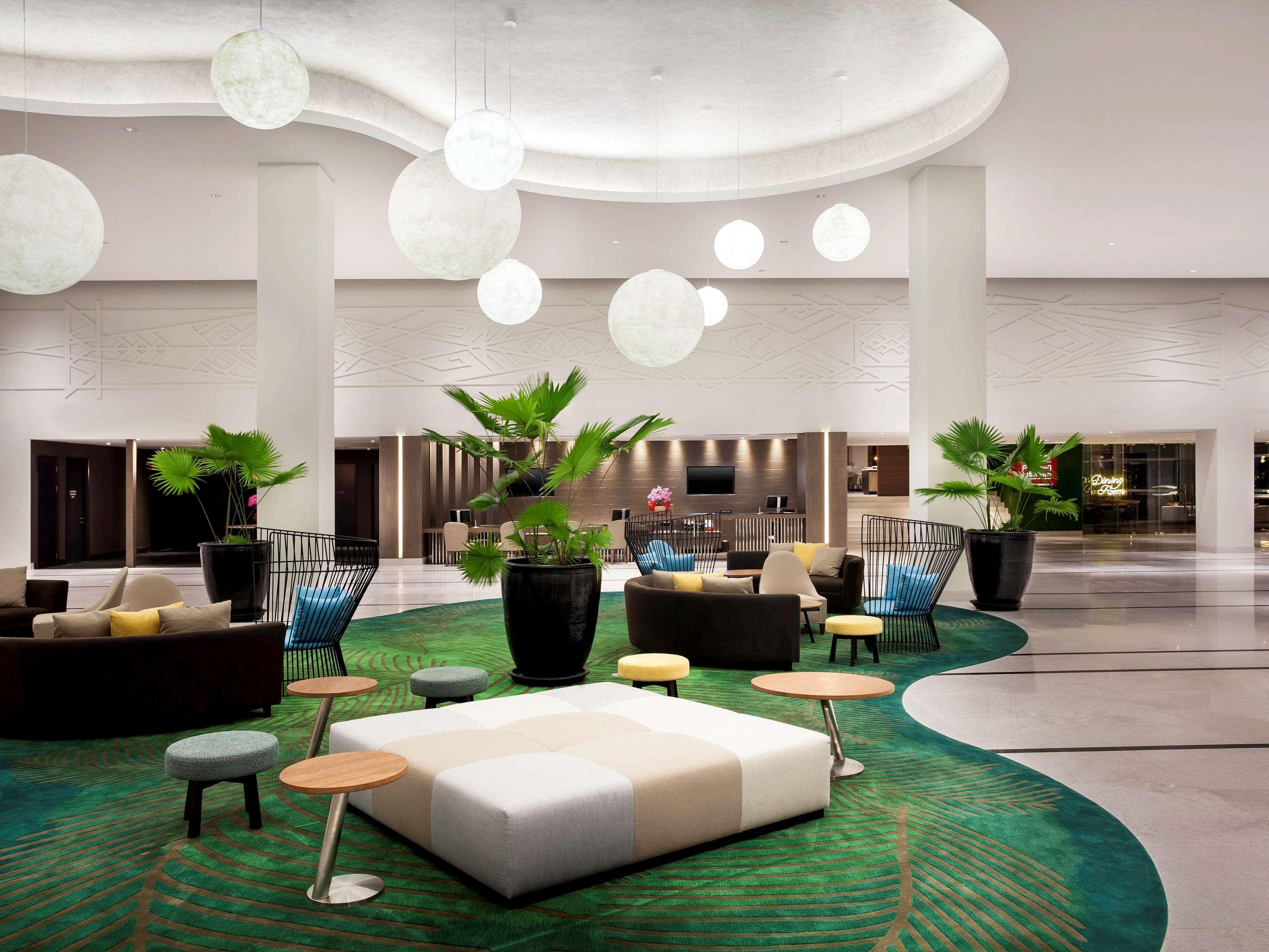 Pullman Waterfront 5* Miri