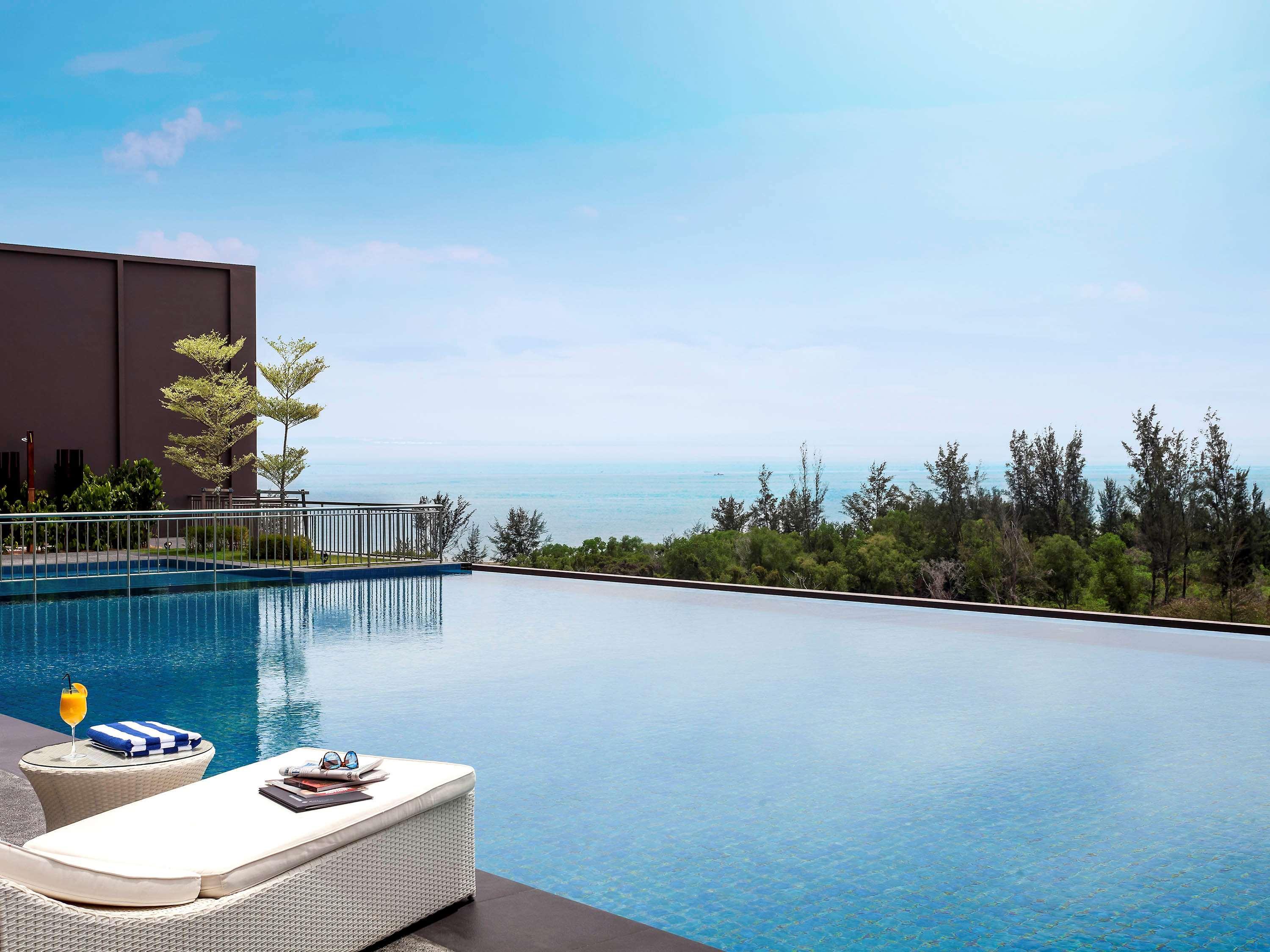 Pullman Waterfront Miri
